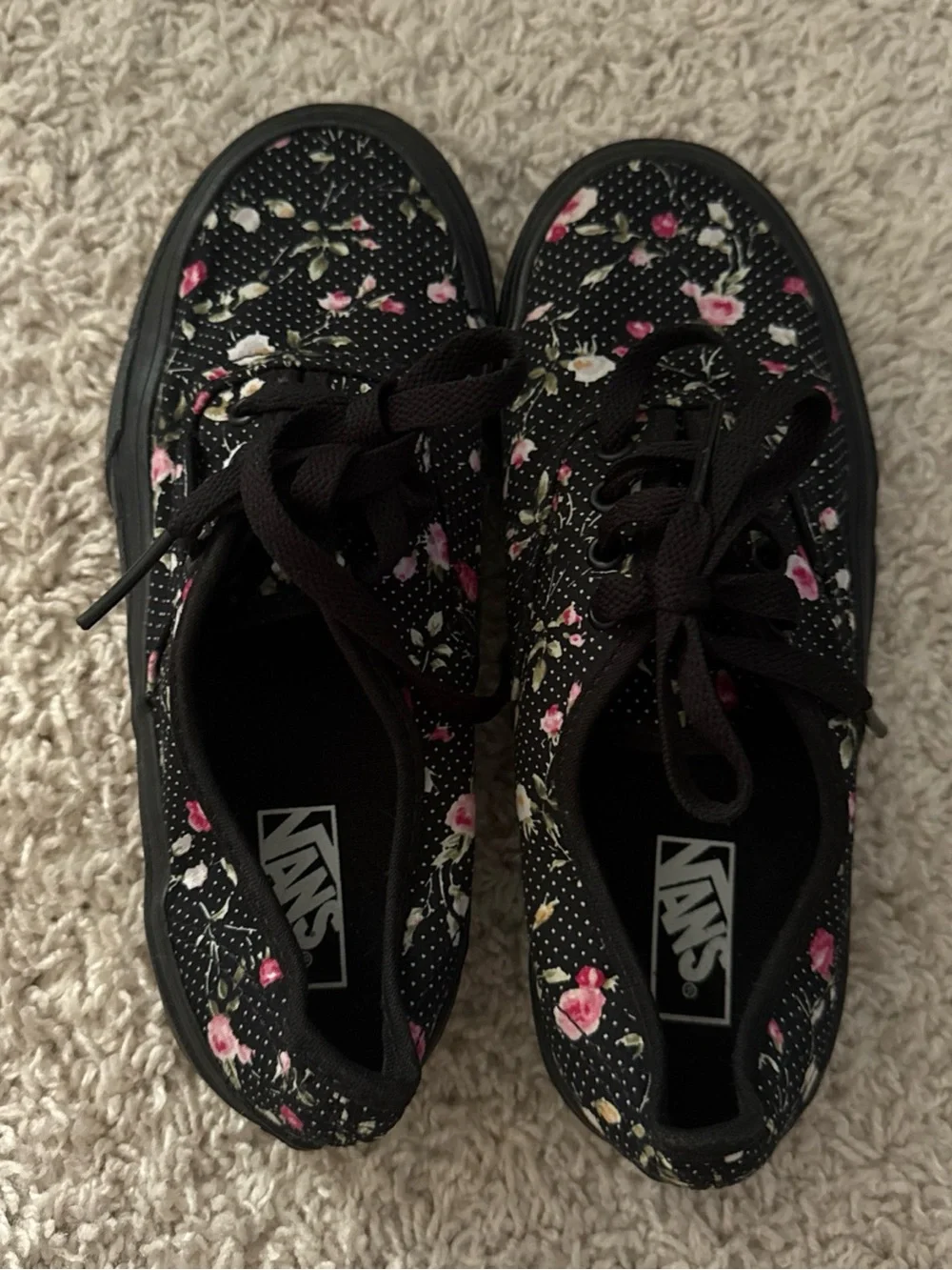Black Floral van Lace-Up Sneakers
